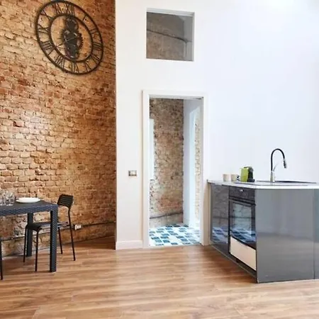 Stazione - Loft Indipendente E Silenzioso * Milan